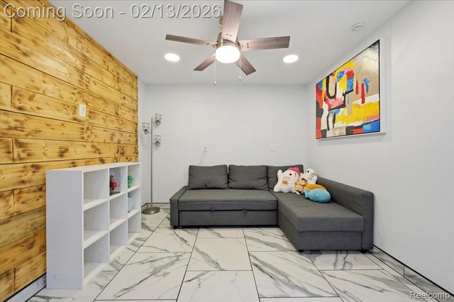 17482 Sunny Crest Drive, Brownstown Charter Township, MI 48174