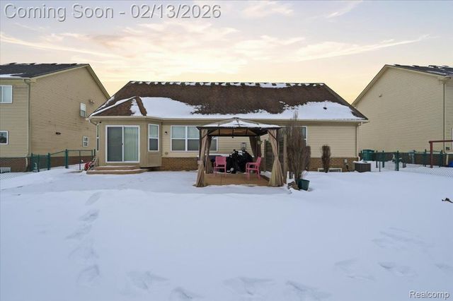 17482 Sunny Crest Drive, Brownstown Charter Township, MI 48174