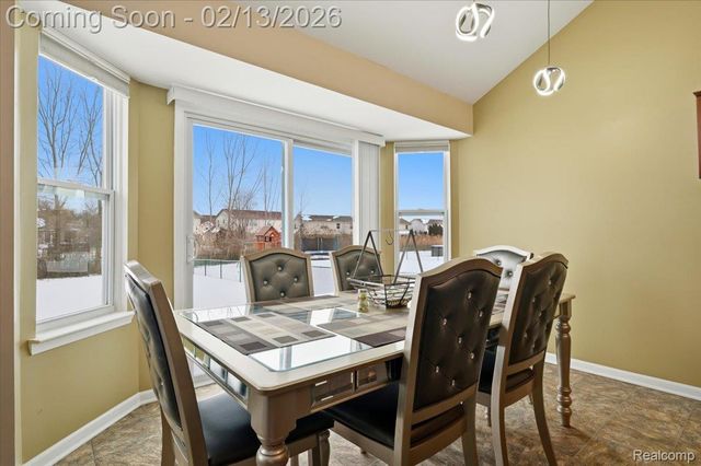 17482 Sunny Crest Drive, Brownstown Charter Township, MI 48174