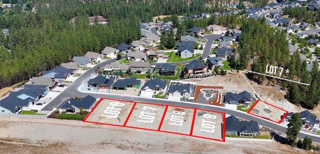 97 E Center Ln, Spokane, WA 99208