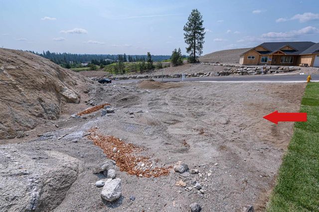 97 E Center Ln, Spokane, WA 99208