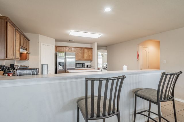 400 Piccadilly Circle, Burleson, TX 76028