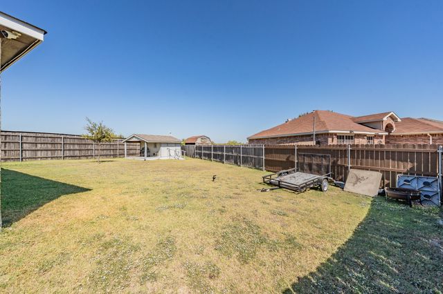 400 Piccadilly Circle, Burleson, TX 76028
