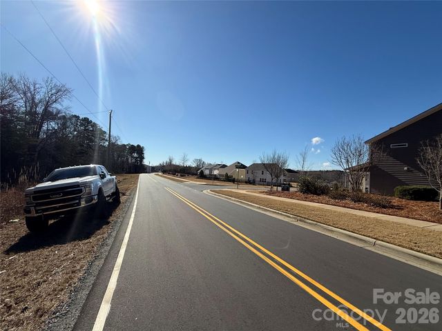 000 Thomas Road, Charlotte, NC 28278