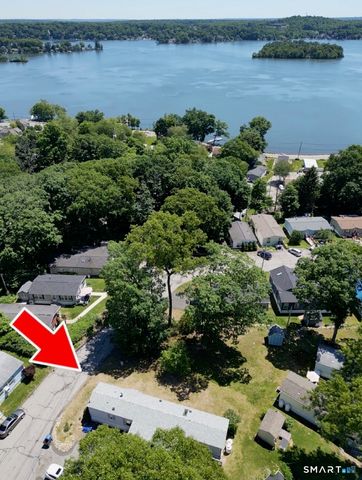 55 Mountainview Road, East Hampton, CT 06424