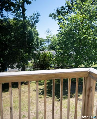 55 Mountainview Road, East Hampton, CT 06424