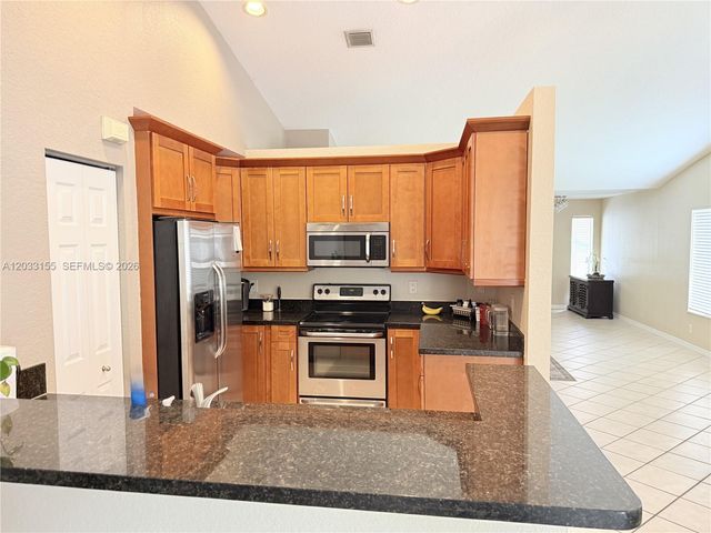 1530 Canary Island Drive, Weston, FL 33327