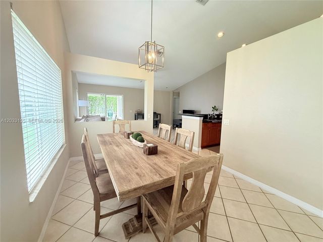 1530 Canary Island Drive, Weston, FL 33327