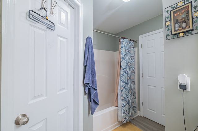 61 Brookfield Cir, Winchester, TN 37398