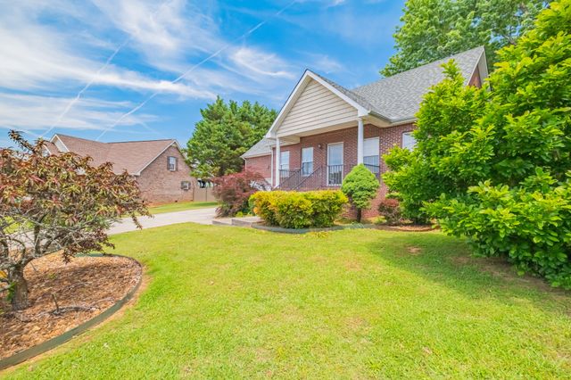 61 Brookfield Cir, Winchester, TN 37398
