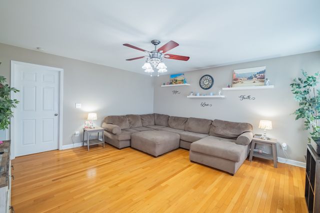 61 Brookfield Cir, Winchester, TN 37398