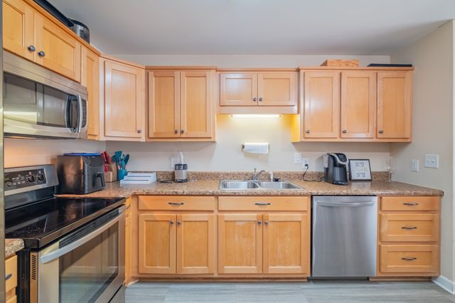 61 Brookfield Cir, Winchester, TN 37398