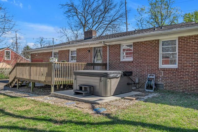 326 Walton Ln, Madison, TN 37115