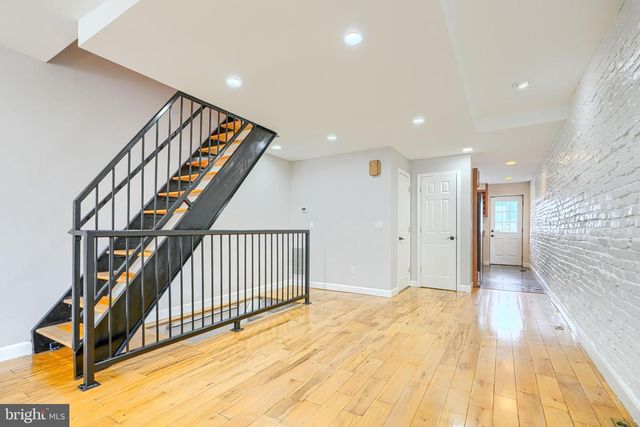 135 W OSTEND ST, Baltimore, MD 21230