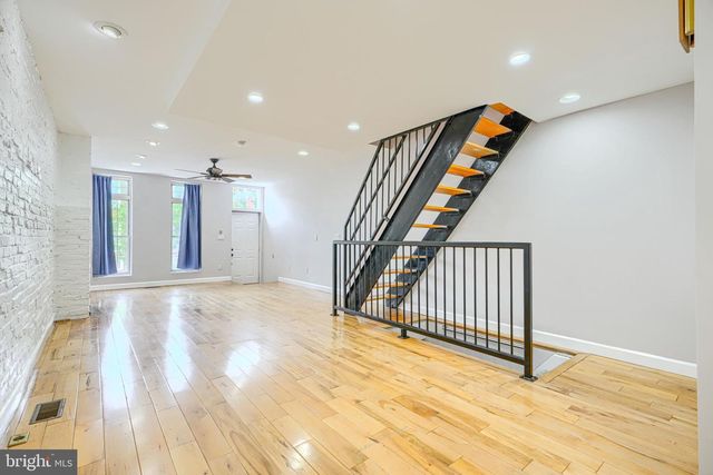 135 W OSTEND ST, Baltimore, MD 21230