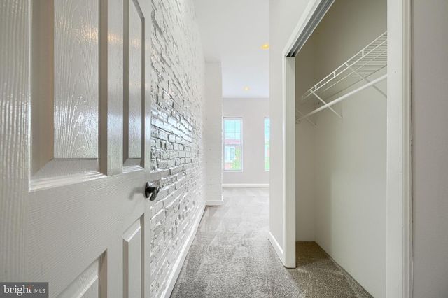 135 W OSTEND ST, Baltimore, MD 21230