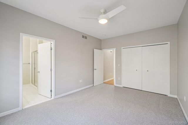 7366 Crackling Creek Circle 1, West Bloomfield Charter Township, MI 48322