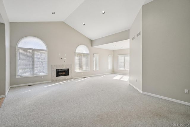 7366 Crackling Creek Circle 1, West Bloomfield Charter Township, MI 48322