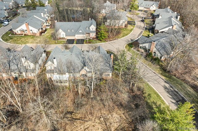 7366 Crackling Creek Circle 1, West Bloomfield Charter Township, MI 48322