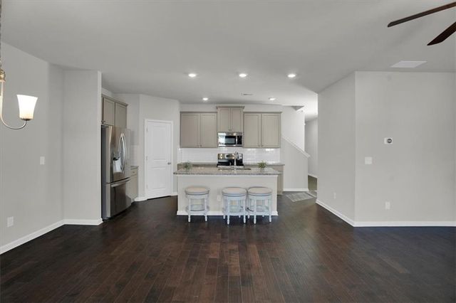 1506 Ashbrooke Trace Drive, Stone Mountain, GA 30083