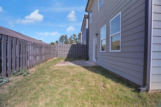 1506 Ashbrooke Trace Drive, Stone Mountain, GA 30083