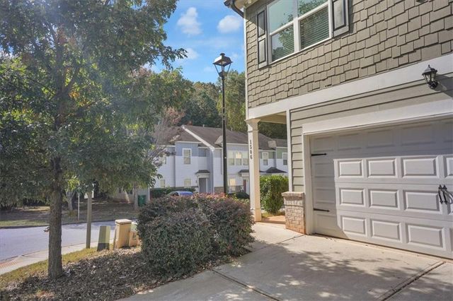 1506 Ashbrooke Trace Drive, Stone Mountain, GA 30083