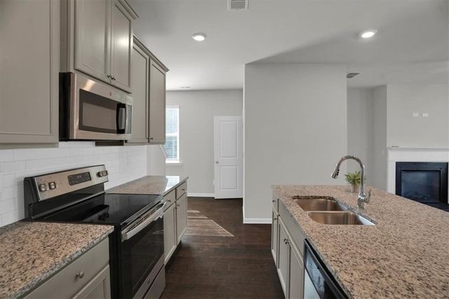 1506 Ashbrooke Trace Drive, Stone Mountain, GA 30083