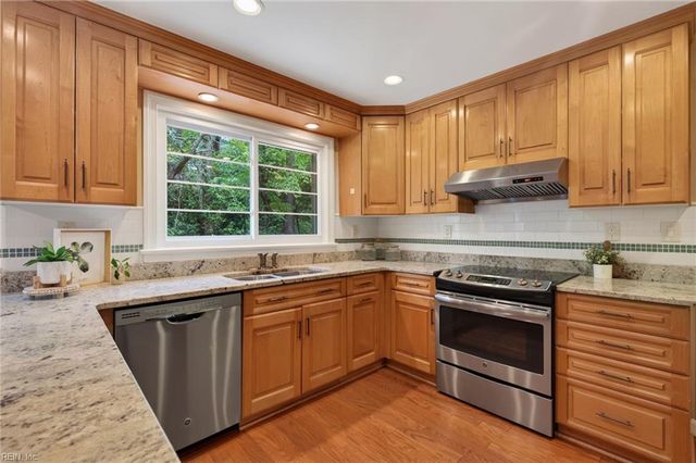 3375 Lynnwood DR, Virginia Beach, VA 23452