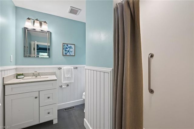 3375 Lynnwood DR, Virginia Beach, VA 23452
