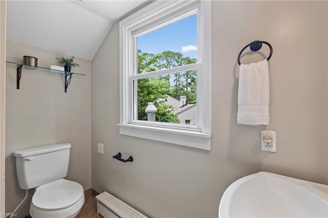 3375 Lynnwood DR, Virginia Beach, VA 23452