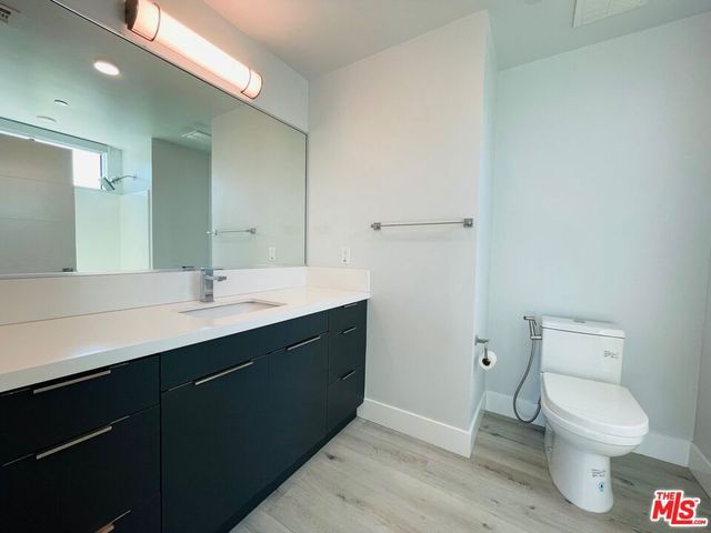 14612 Calvert Street 401, Van Nuys, CA 91411