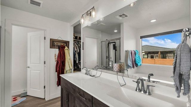 1373 E WHITE LN, St. George, UT 84790