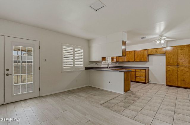 1905 DICIEMBRE Drive, El Paso, TX 79935