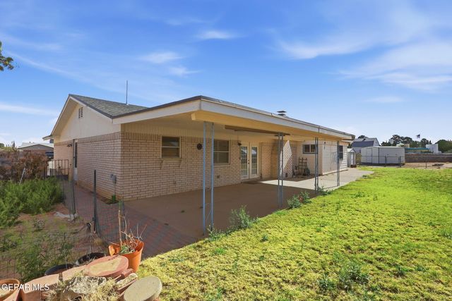 1905 DICIEMBRE Drive, El Paso, TX 79935