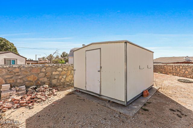 1905 DICIEMBRE Drive, El Paso, TX 79935