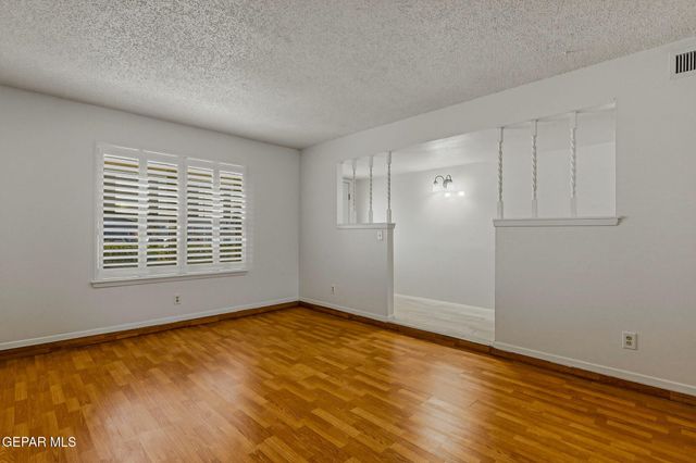 1905 DICIEMBRE Drive, El Paso, TX 79935