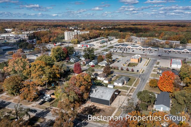 1099 Gordon Street, Muskegon, MI 49442