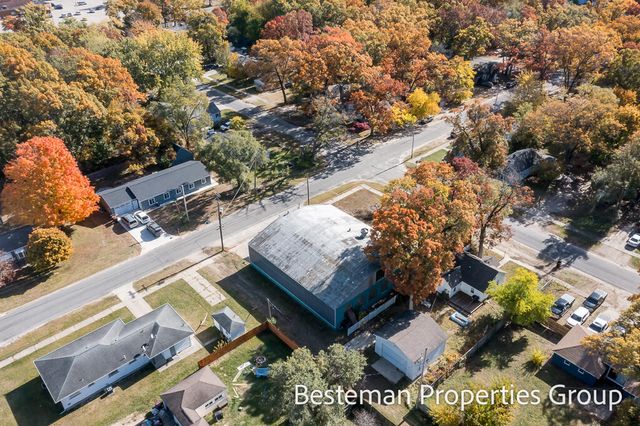 1099 Gordon Street, Muskegon, MI 49442