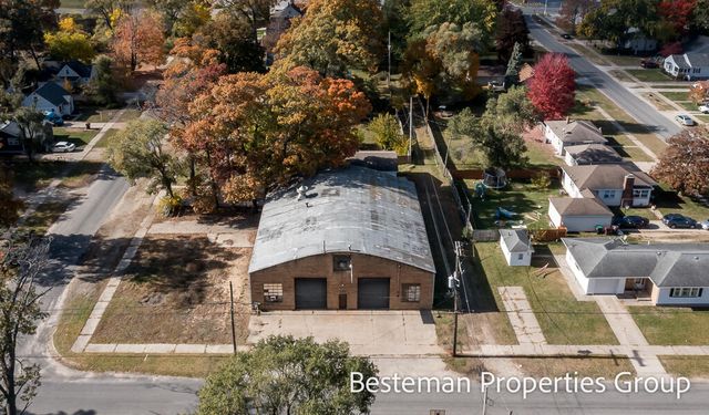 1099 Gordon Street, Muskegon, MI 49442