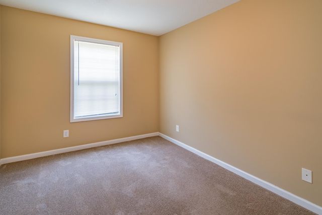 1714 Thistlewood Dr, Clarksville, TN 37042