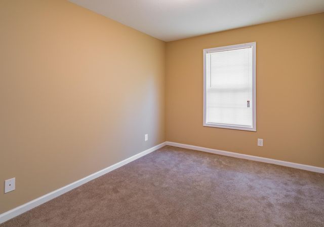 1714 Thistlewood Dr, Clarksville, TN 37042