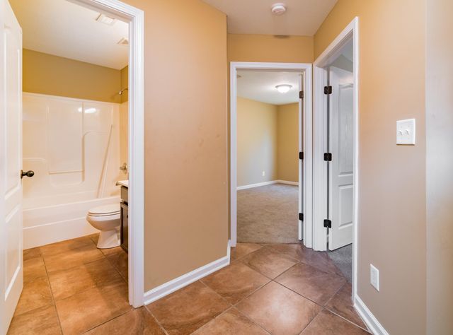 1714 Thistlewood Dr, Clarksville, TN 37042