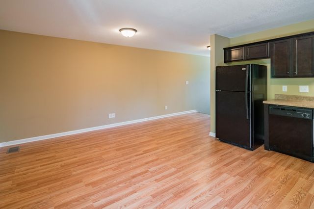 1714 Thistlewood Dr, Clarksville, TN 37042