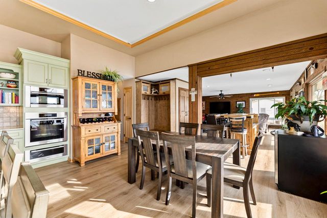 5420 Peninsula DRIVE, Waterford, WI 53185