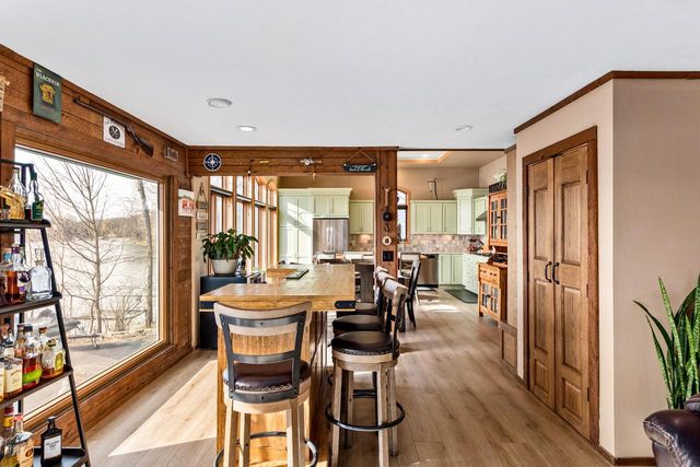 5420 Peninsula DRIVE, Waterford, WI 53185