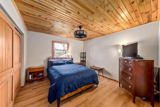 5420 Peninsula DRIVE, Waterford, WI 53185