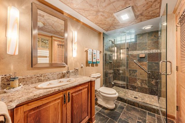 5420 Peninsula DRIVE, Waterford, WI 53185