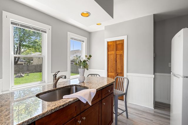 2 Thorndike St 2, Arlington, MA 02474