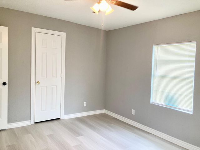 6103 Sherwood Drive, Houston, TX 77021