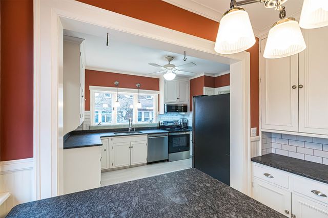 306 SHAWNEE Drive, Erie, PA 16505